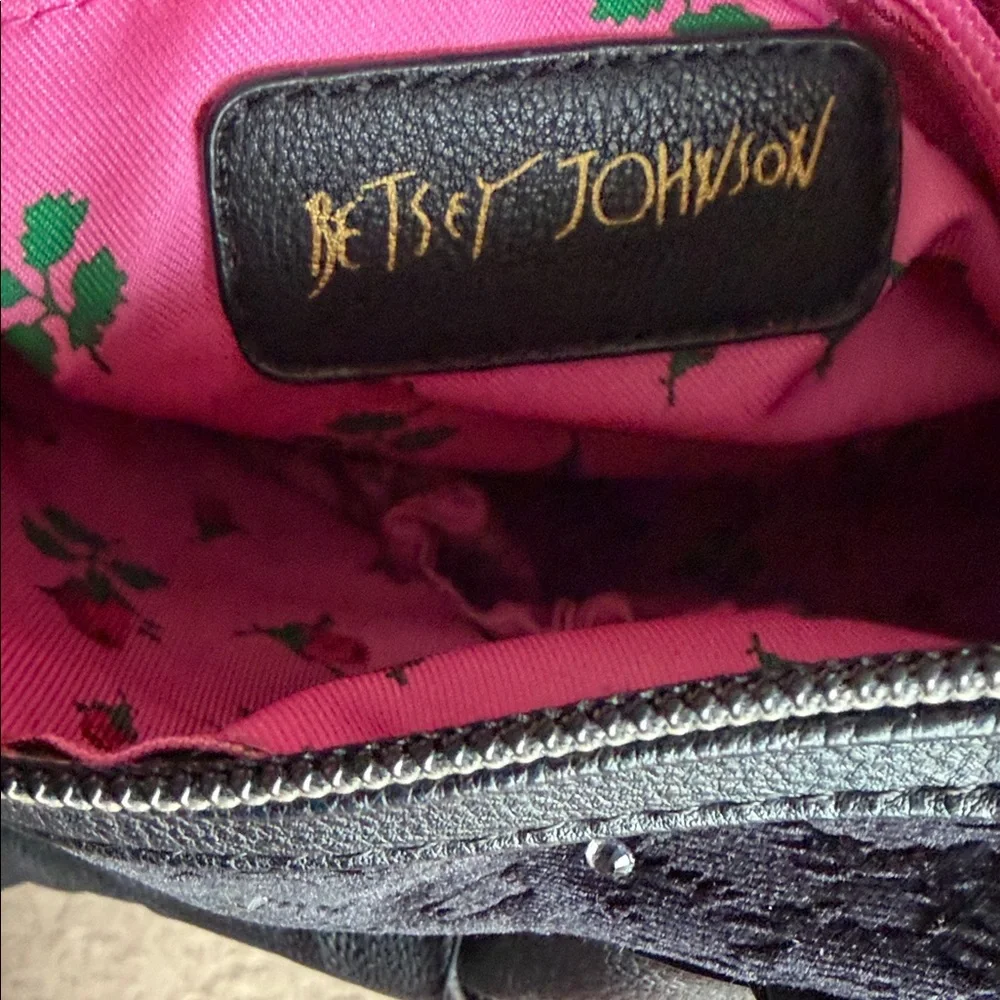 Betsey Johnson Black Bow Satchel - Picture 6 of 7